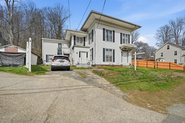 $349,989 | 1104 Main Street, Warren, MA 01083