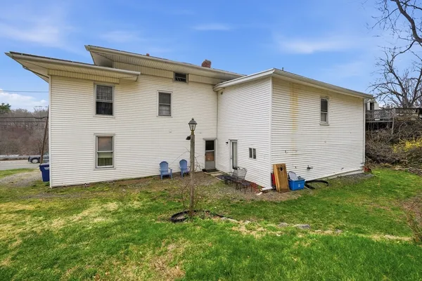 $349,989 | 1104 Main Street, Warren, MA 01083