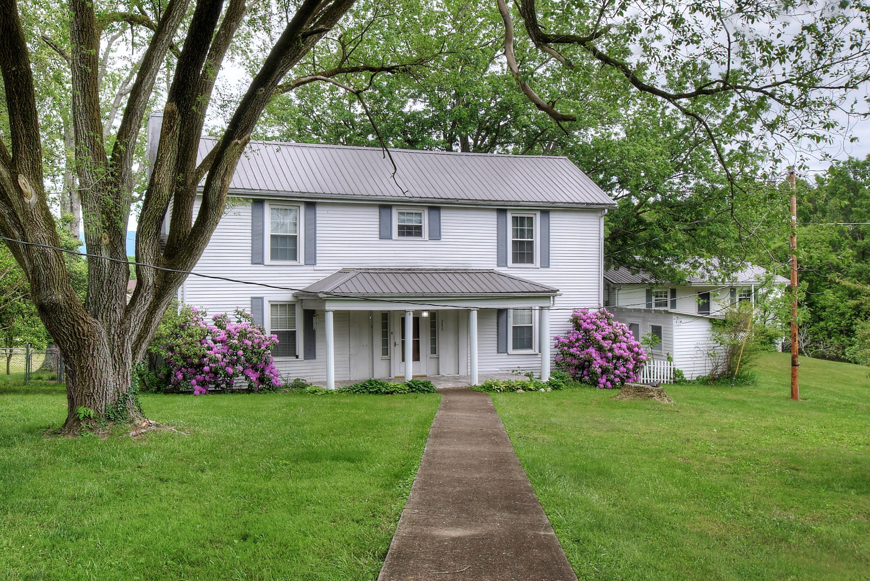 288 Holly Creek Road Greeneville, TN 37745 - Photo 1 of 57 DSC_0037_38_39_40_41_42_1