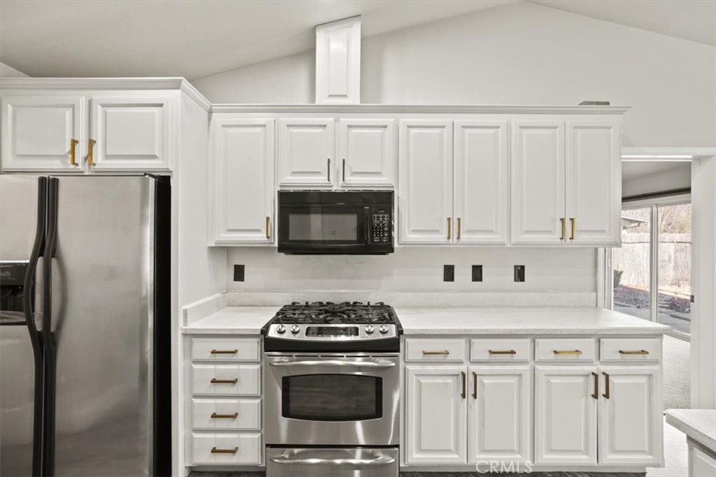 14560 Ryan Lane Red Bluff, CA 96080 - Photo 22 of 47