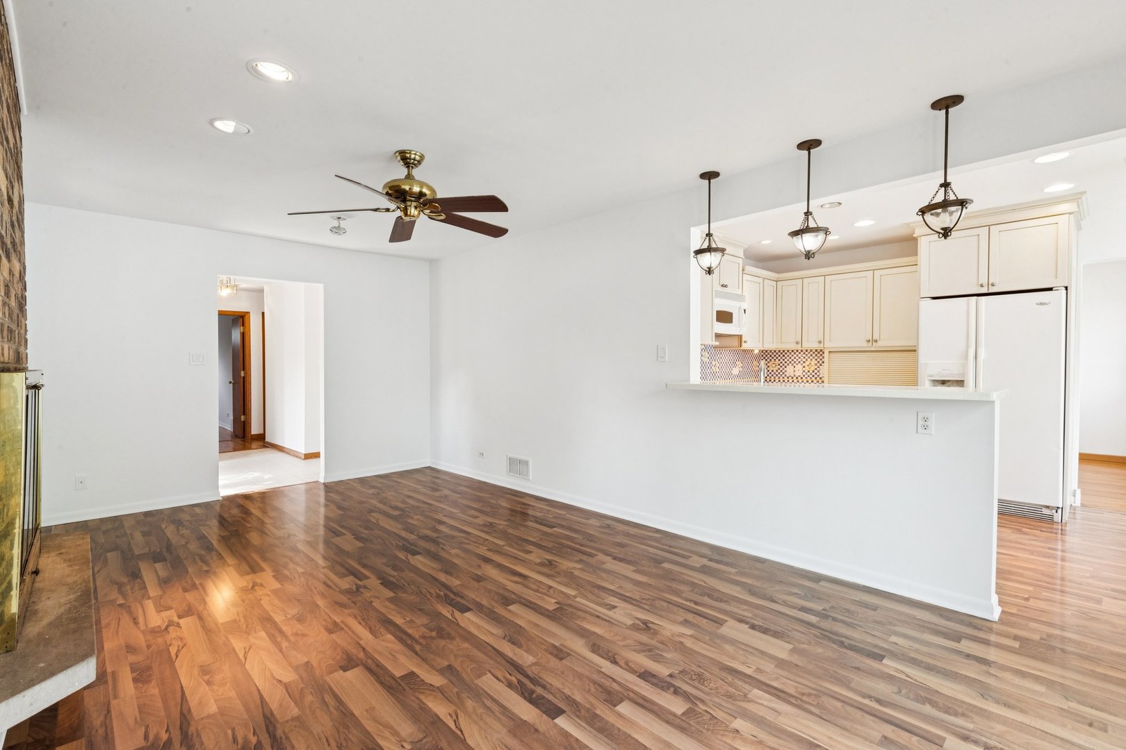 1946 Briarcliffe Boulevard Wheaton, IL 60189 - Photo 16 of 37