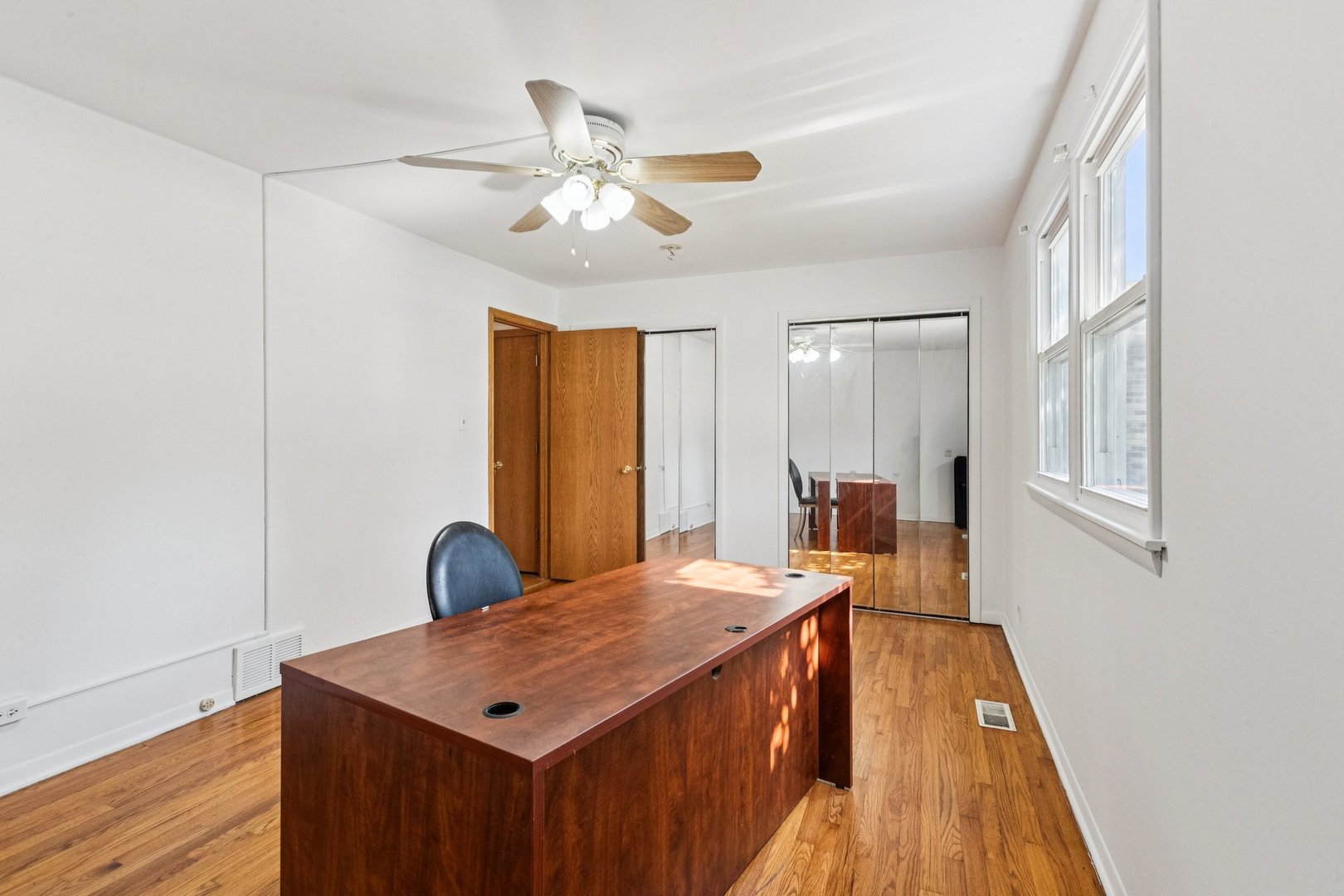 1946 Briarcliffe Boulevard Wheaton, IL 60189 - Photo 21 of 37