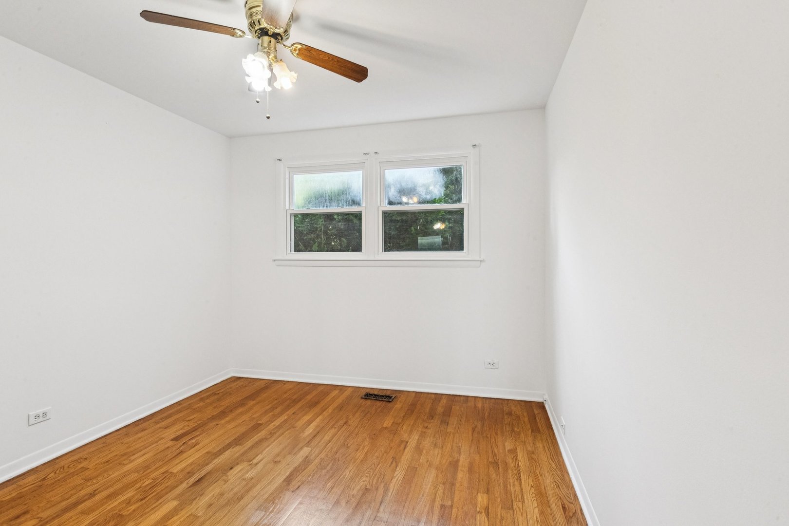 1946 Briarcliffe Boulevard Wheaton, IL 60189 - Photo 22 of 37