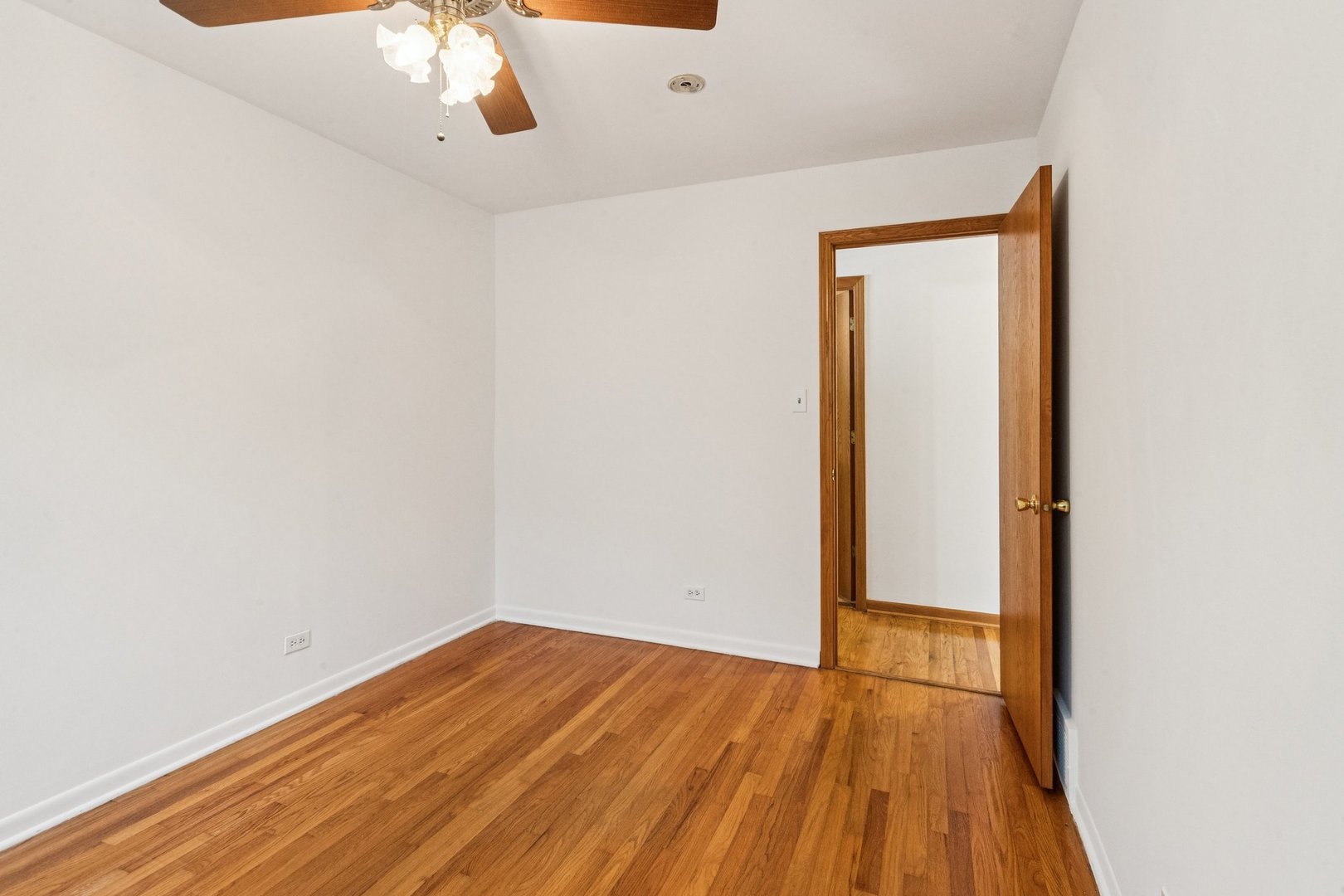 1946 Briarcliffe Boulevard Wheaton, IL 60189 - Photo 25 of 37