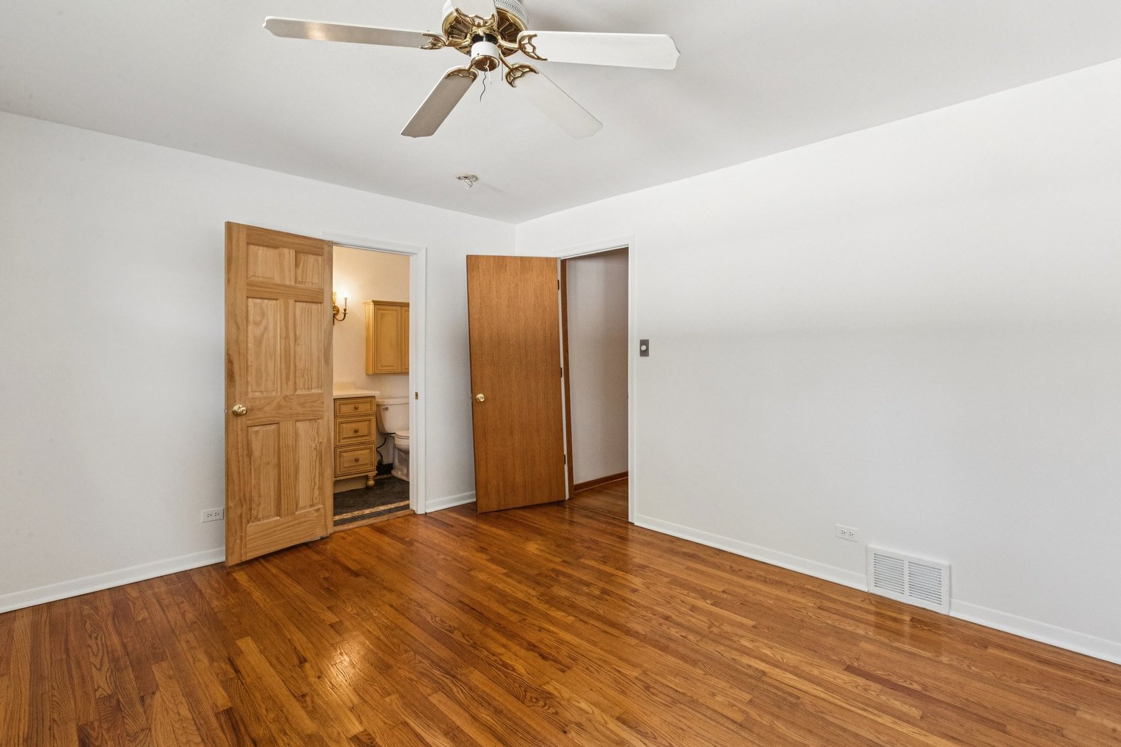 1946 Briarcliffe Boulevard Wheaton, IL 60189 - Photo 28 of 37