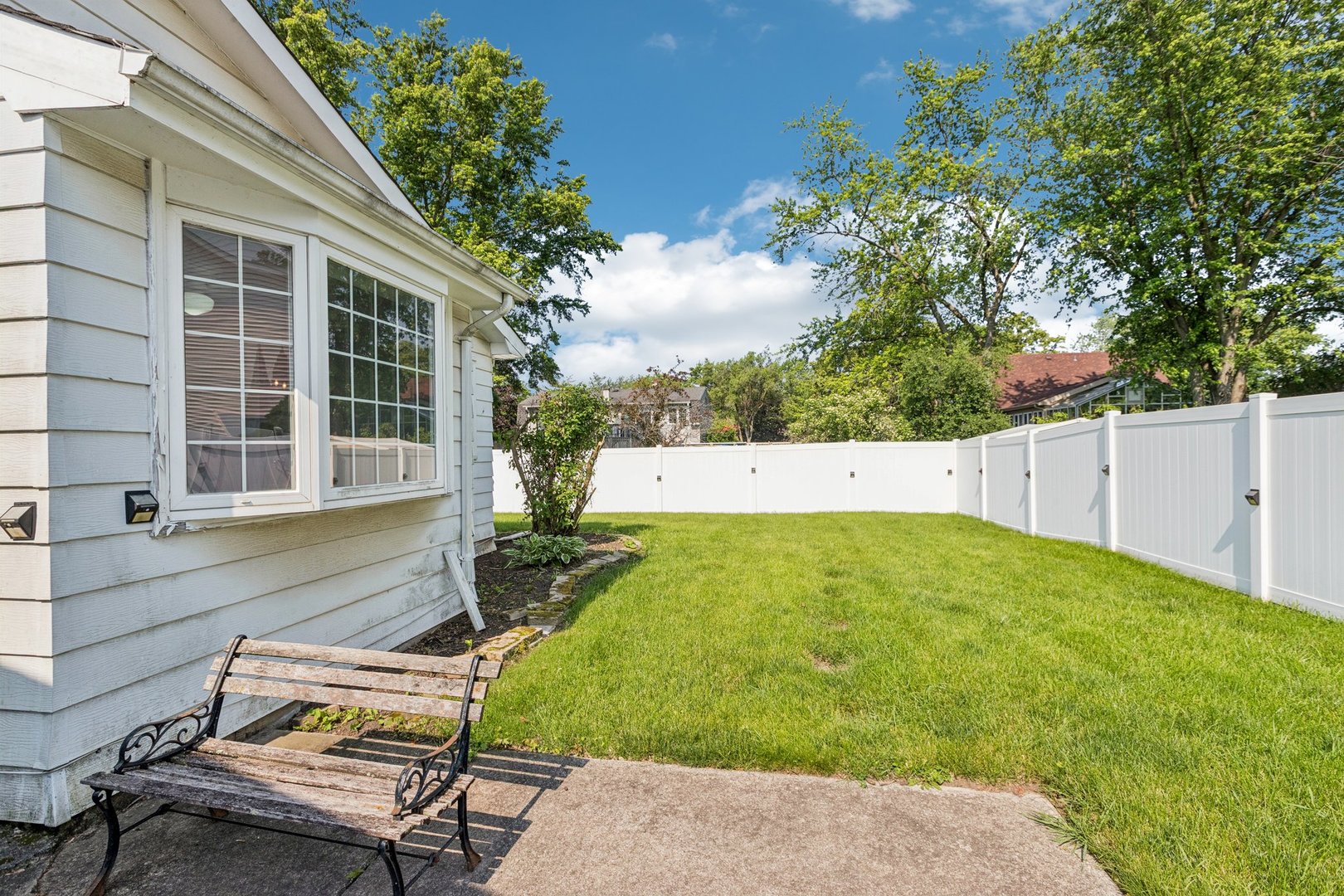 1946 Briarcliffe Boulevard Wheaton, IL 60189 - Photo 33 of 37