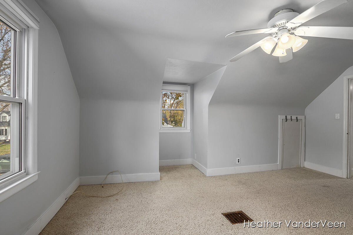 1335 Cornell Road Muskegon, MI 49441 - Photo 17 of 25 IMG_1015