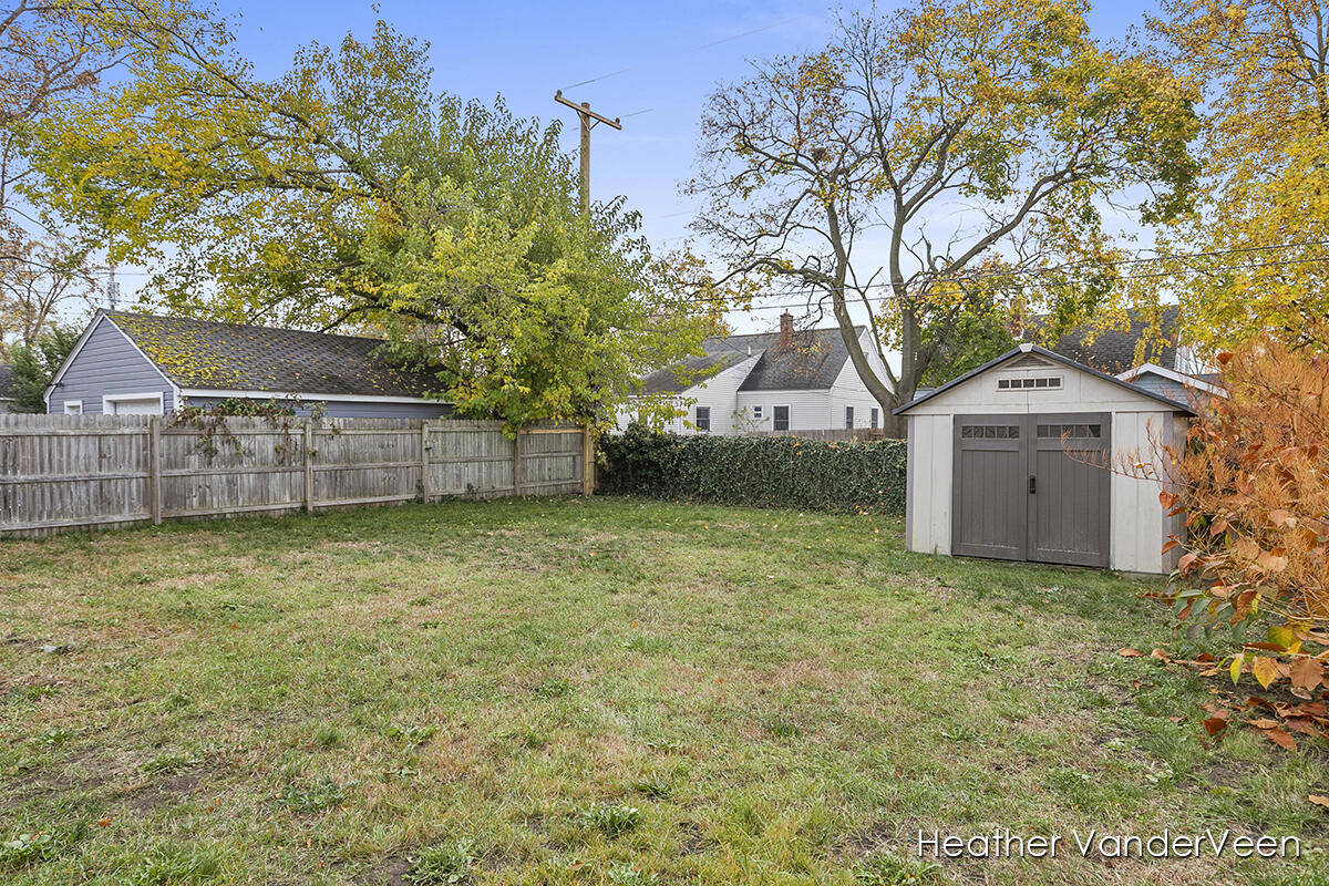 1335 Cornell Road Muskegon, MI 49441 - Photo 25 of 25 IMG_1023