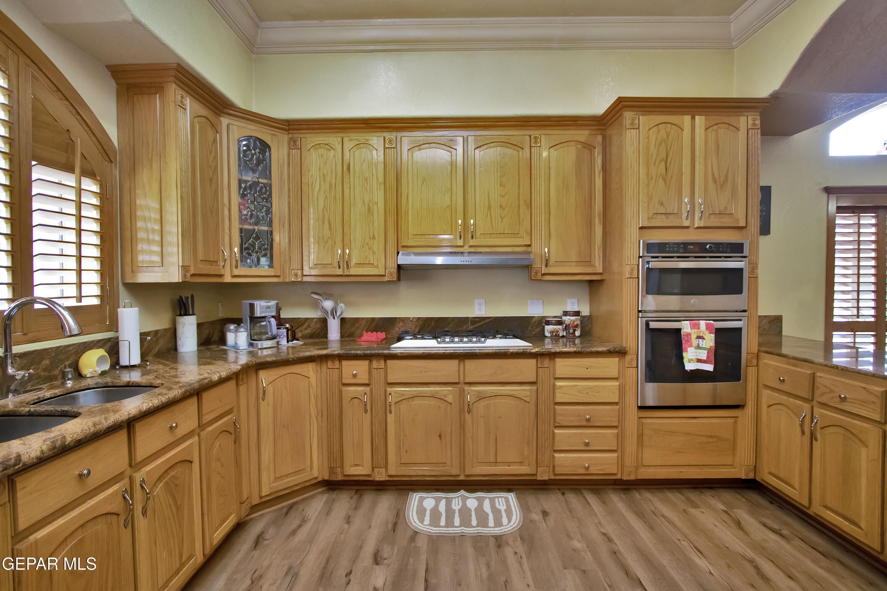 861 Country Club Road El Paso, TX 79932 - Photo 38 of 104 Kitchen