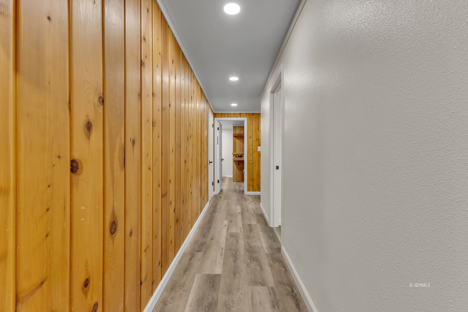55175 John Muir Road, Unit CALIFO Idyllwild, CA 92549 - Photo 31 of 51 Lower bedrooms, 3/4 bath + utility