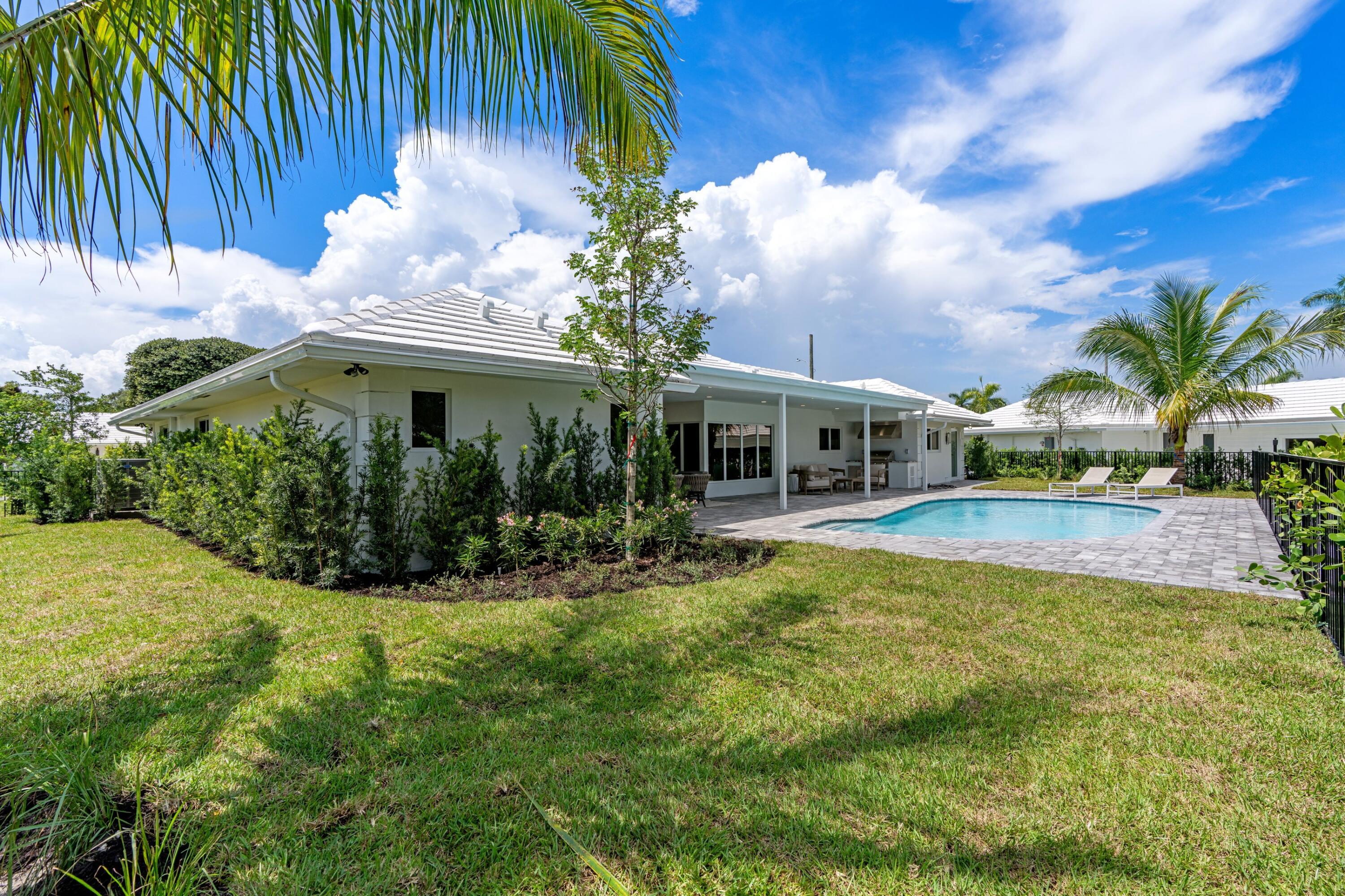 1090 Mulberry Way Boca Raton, FL 33486 - Photo 32 of 52 Backyard