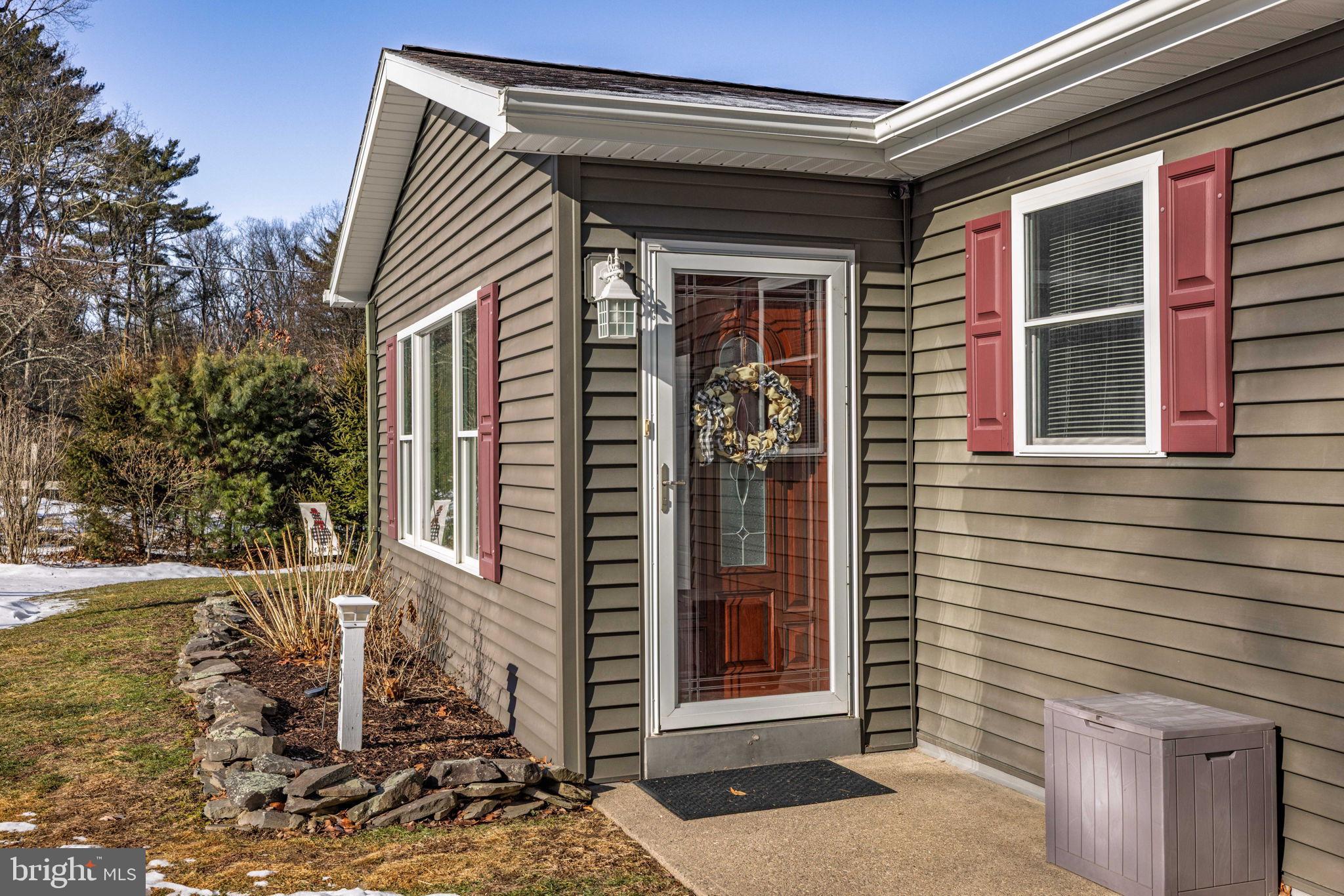 854 Lily Lake Road Wapwallopen, PA 18660 - Photo 9 of 36 Charming entryway with seasonal decor.