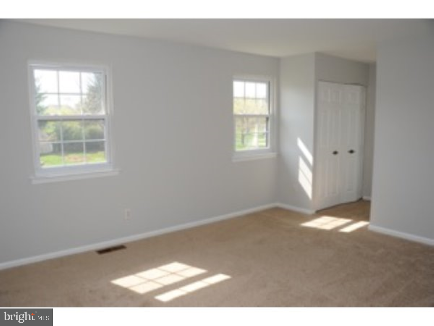 1835 Whitebriar Road Southampton, PA 18966 - Photo 2 of 18 Living Room