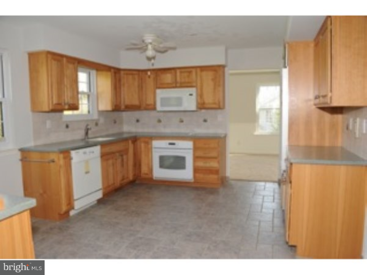 1835 Whitebriar Road Southampton, PA 18966 - Photo 6 of 18 Kitchen