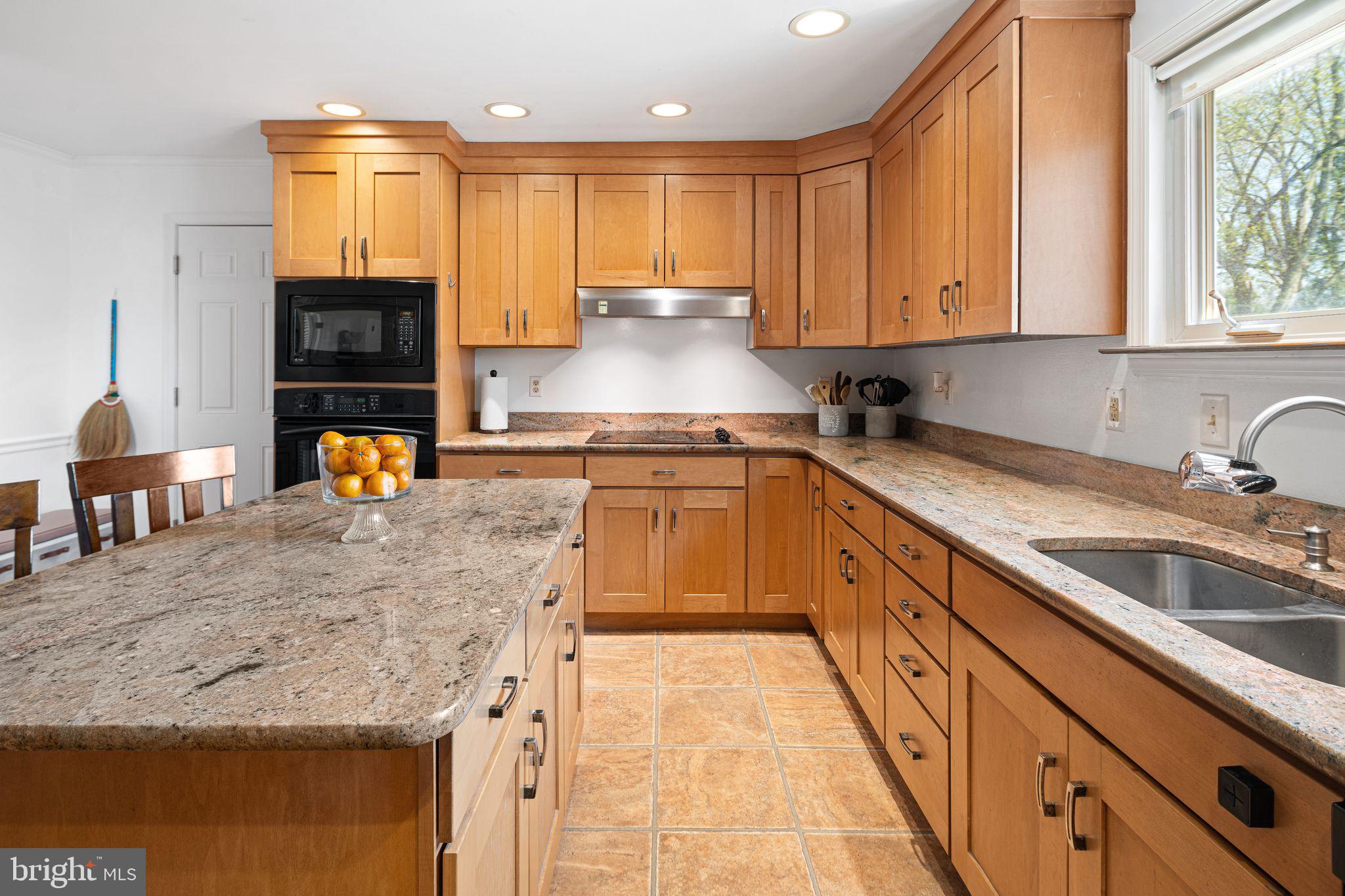 720 Linton Hill Road Newtown, PA 18940 - Photo 14 of 62 Kitchen