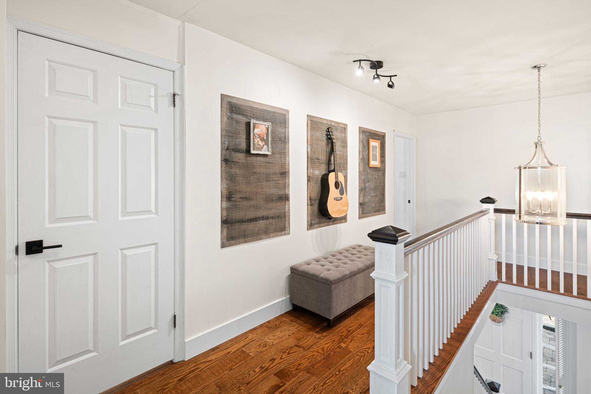 720 Linton Hill Road Newtown, PA 18940 - Photo 23 of 62 2nd floor hallway
