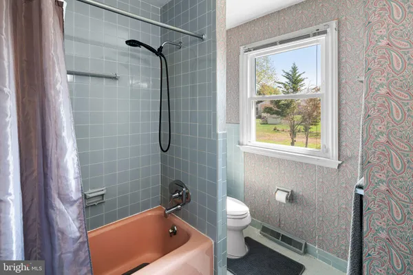 $865,000 | 720 Linton Hill Road, Newtown, PA 18940