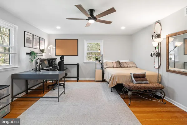 $865,000 | 720 Linton Hill Road, Newtown, PA 18940