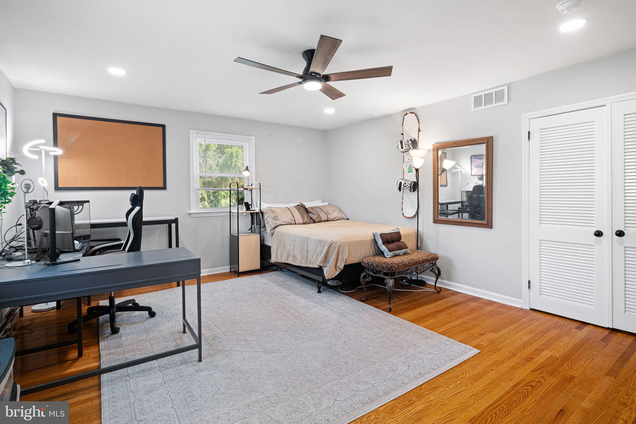 720 Linton Hill Road Newtown, PA 18940 - Photo 38 of 62 Bedroom 4