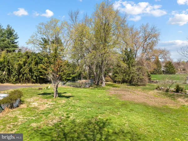 $865,000 | 720 Linton Hill Road, Newtown, PA 18940