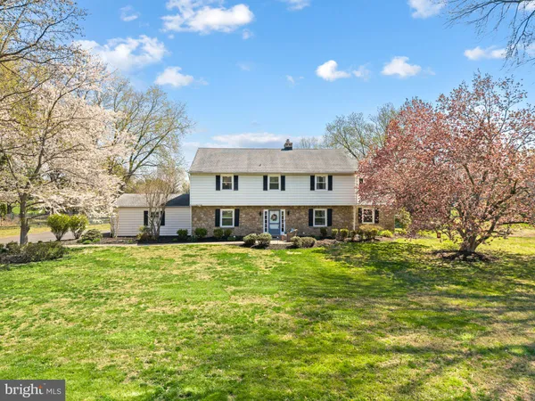 $865,000 | 720 Linton Hill Road, Newtown, PA 18940