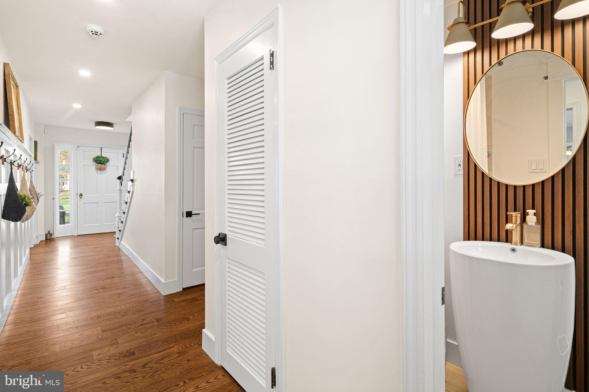 720 Linton Hill Road Newtown, PA 18940 - Photo 10 of 62 1st floor full bath