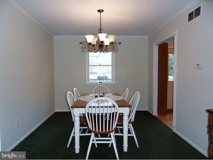 84 Blue Jay Road Chalfont, PA 18914 - Photo 4 of 18 Gallery Image 4