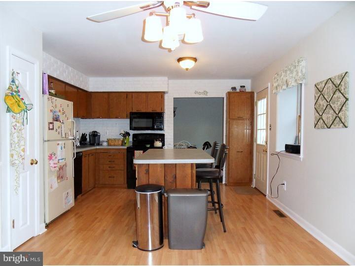 84 Blue Jay Road Chalfont, PA 18914 - Photo 6 of 18 Gallery Image 6