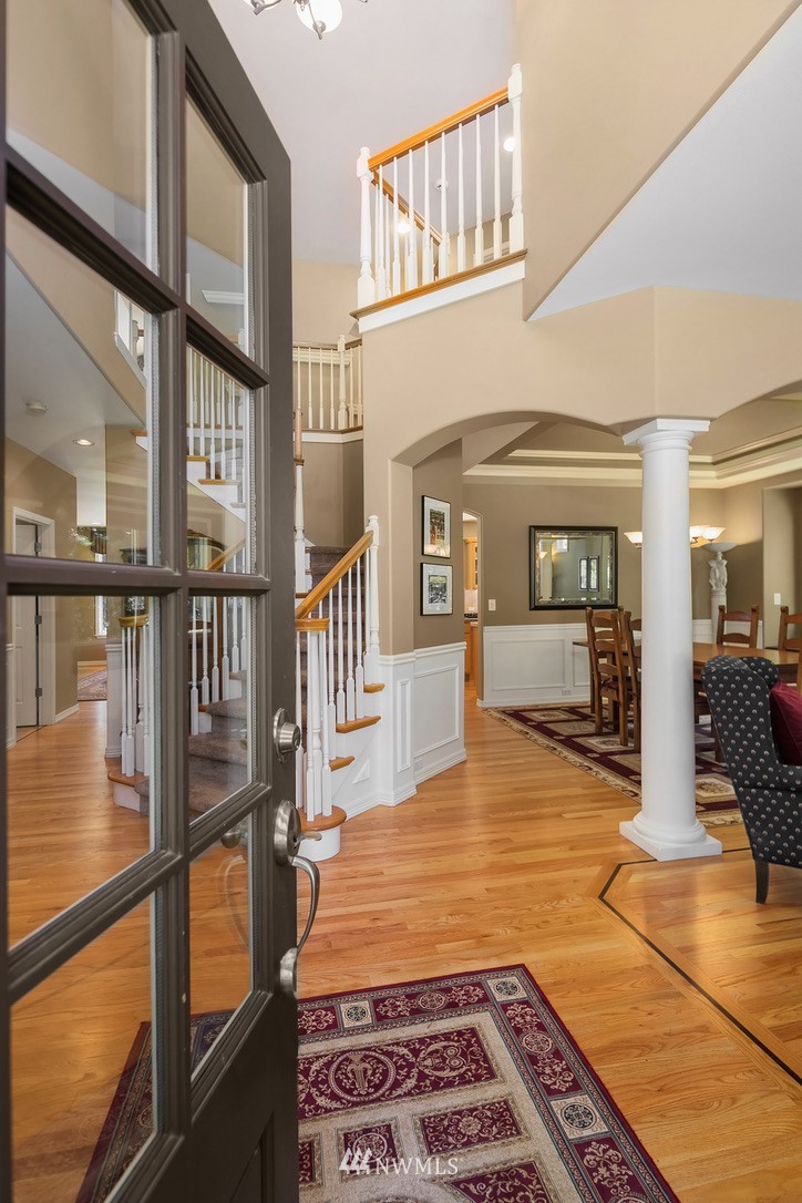 17145 Southeast Licorice Way Renton, WA 98059 - Photo 2 of 25 Gallery Image 2
