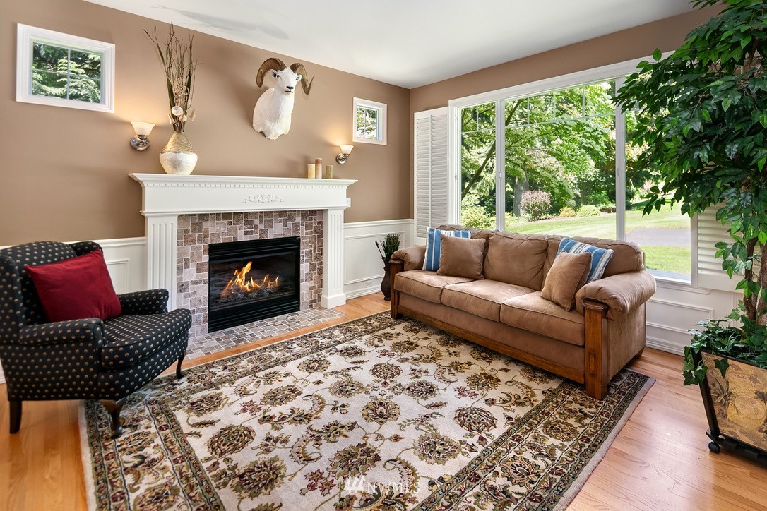 17145 Southeast Licorice Way Renton, WA 98059 - Photo 3 of 25 Gallery Image 3