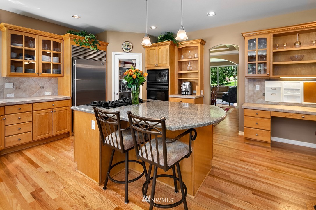 17145 Southeast Licorice Way Renton, WA 98059 - Photo 9 of 25 Gallery Image 9