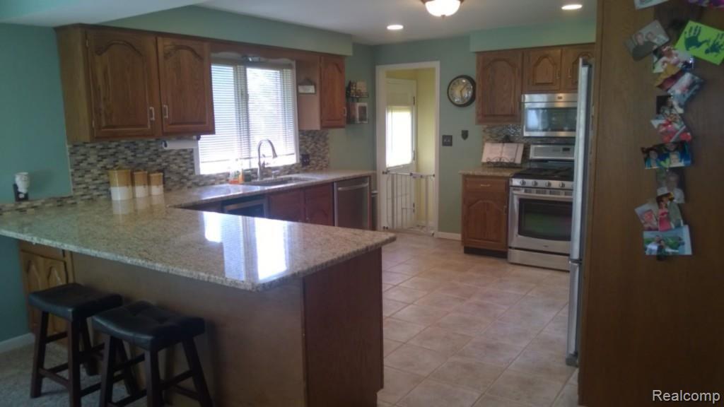 901 1st Street Rochester, MI 48307 - Photo 2 of 8 Kitchen3.jpg