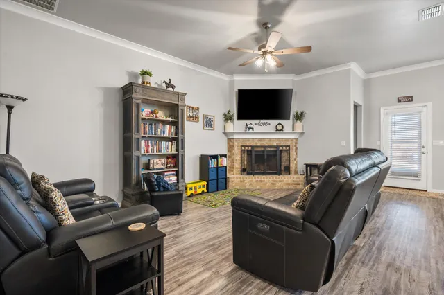 $300,000 | 2010 142nd Street, Lubbock, TX 79423