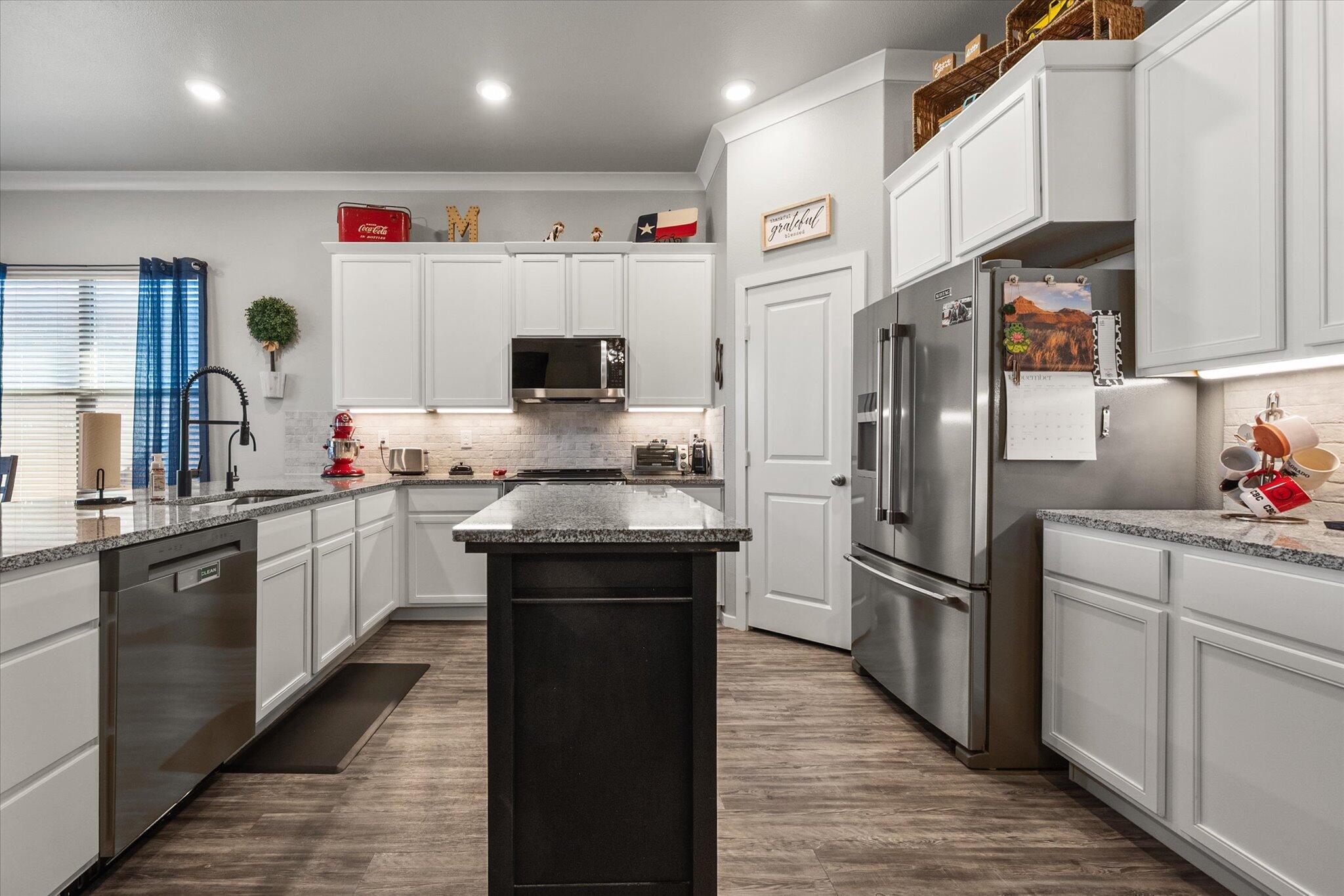 2010 142nd Street Lubbock, TX 79423 - Photo 16 of 33 16-2010 142nd st_9071