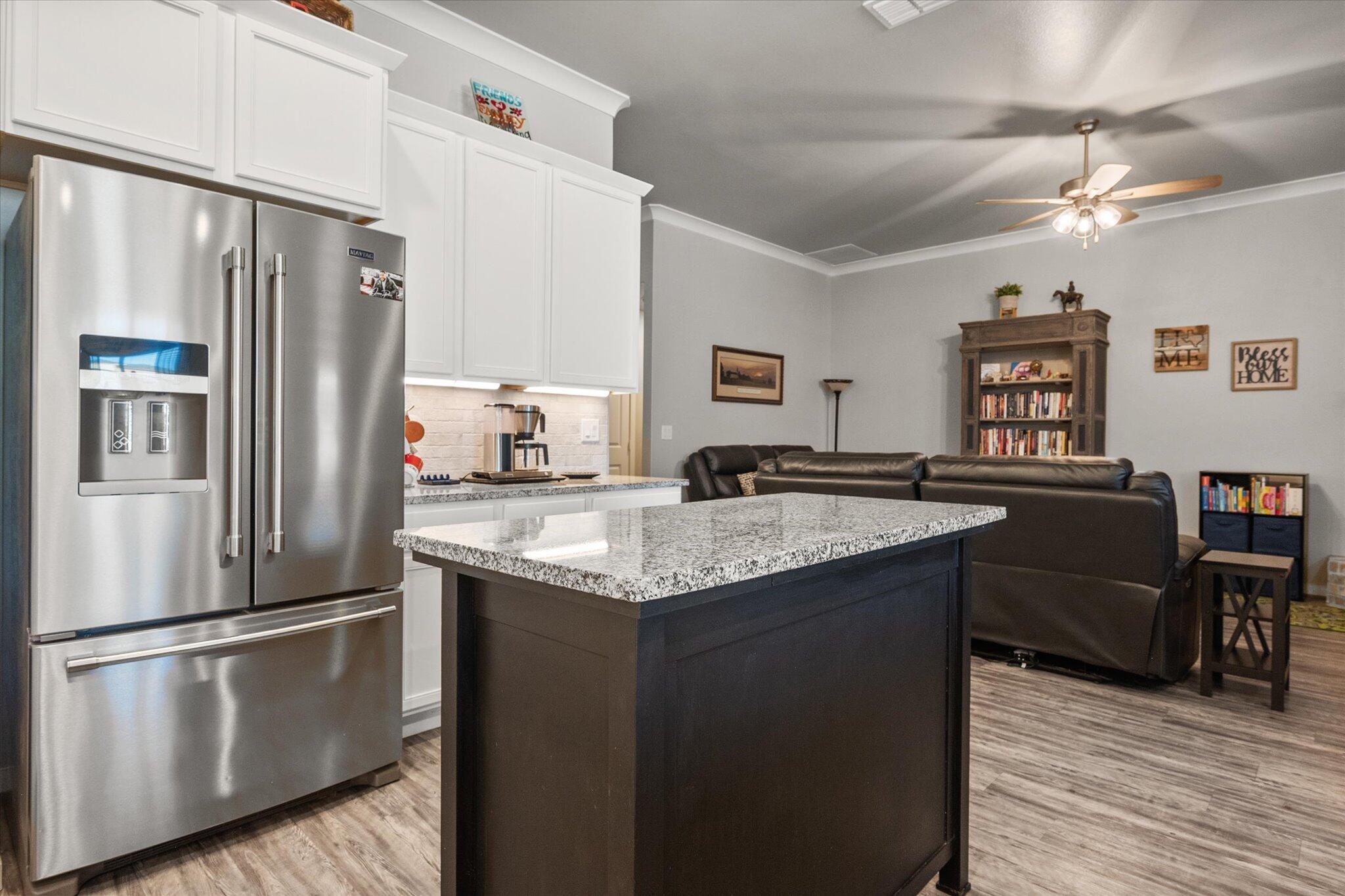 2010 142nd Street Lubbock, TX 79423 - Photo 19 of 33 19-2010 142nd st_9086