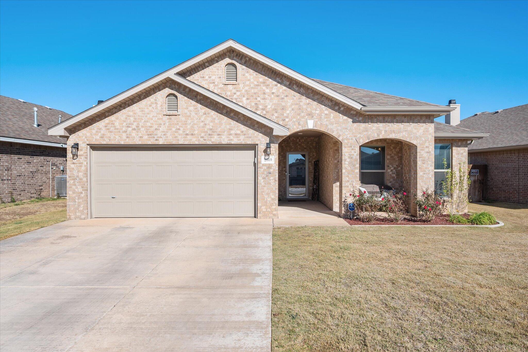 2010 142nd Street Lubbock, TX 79423 - Photo 2 of 33 01-2010 142nd st_8991