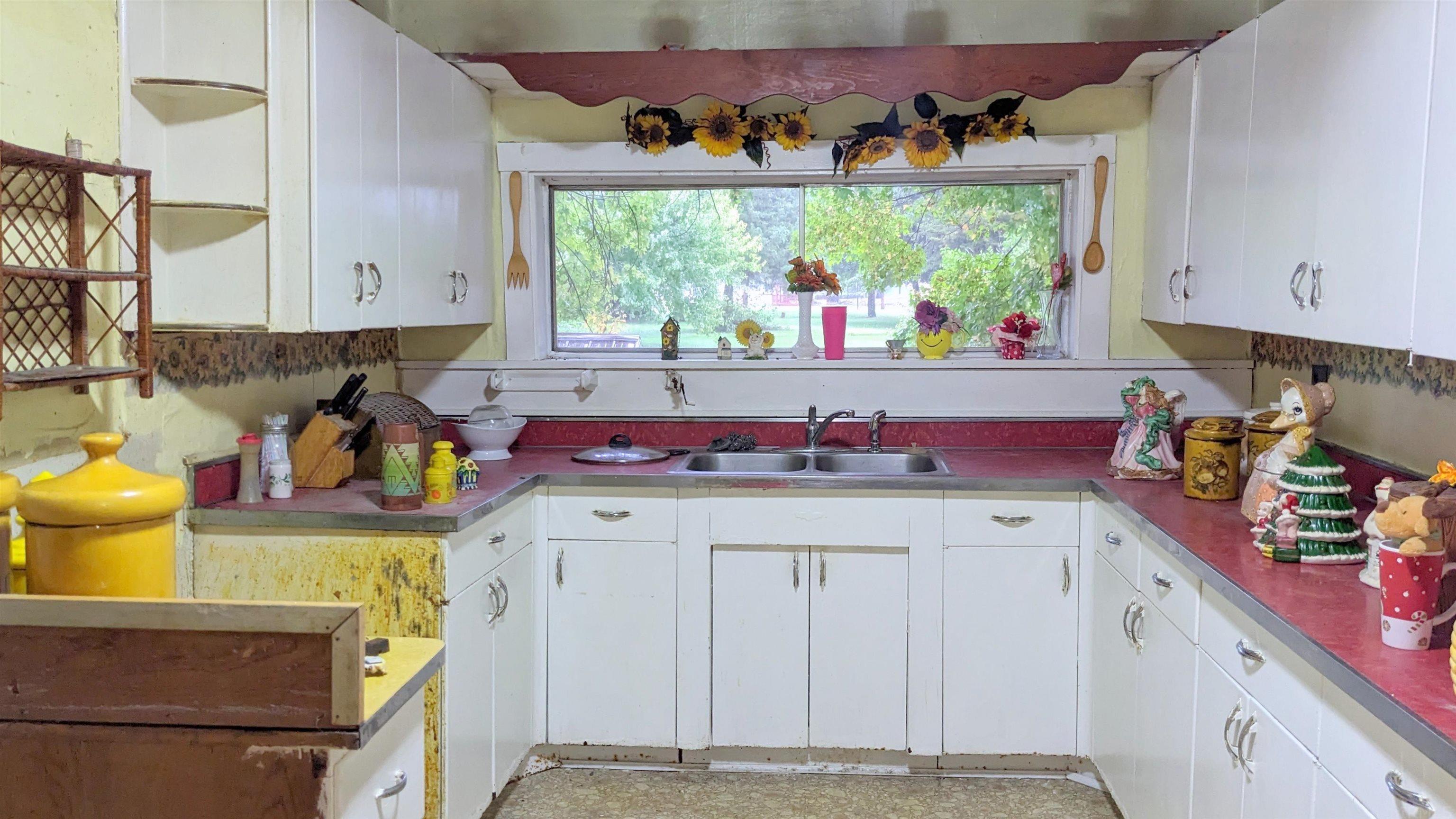 2053 West 1000 South Keystone, IN 46759 - Photo 7 of 19