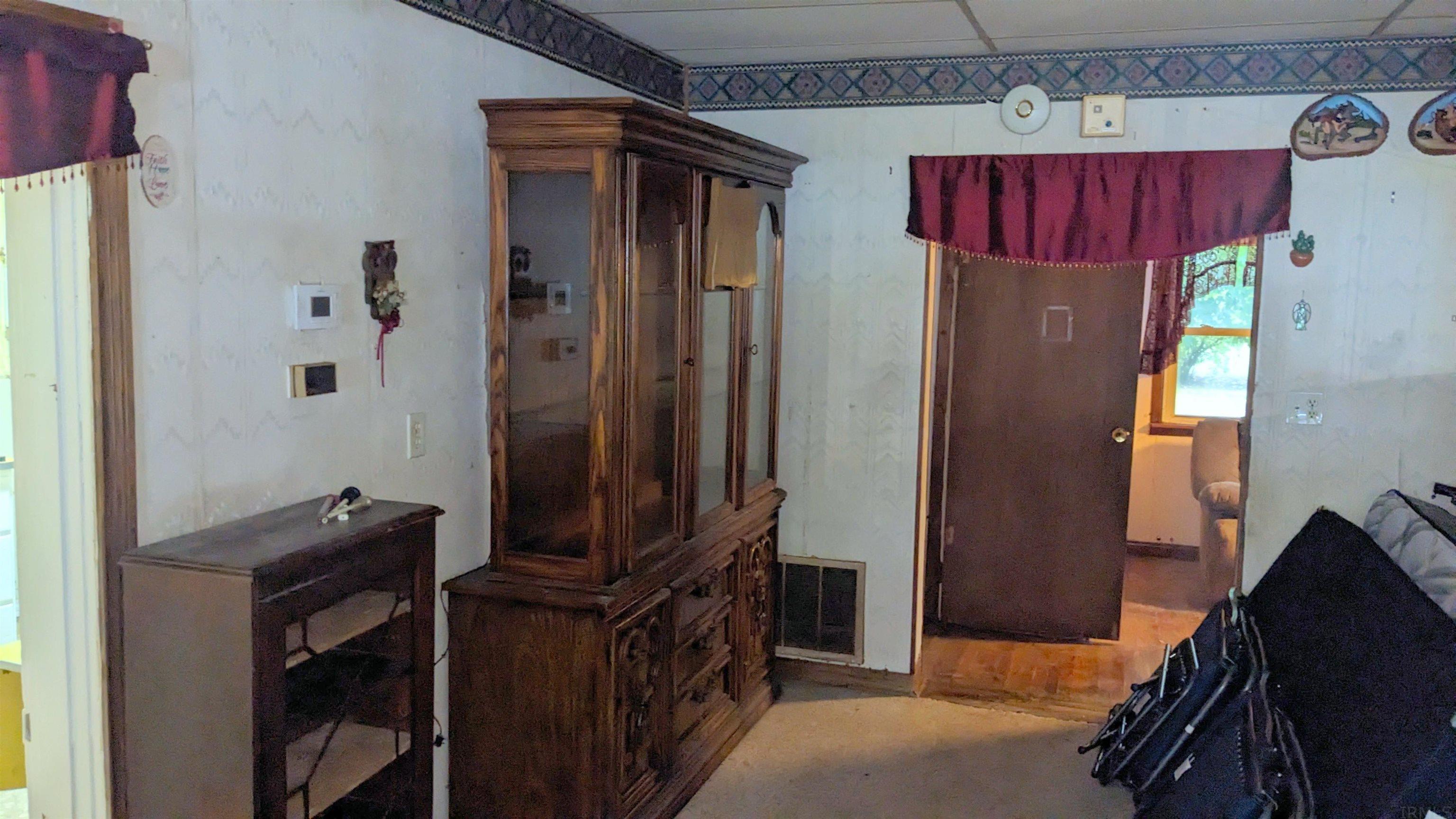 2053 West 1000 South Keystone, IN 46759 - Photo 9 of 19