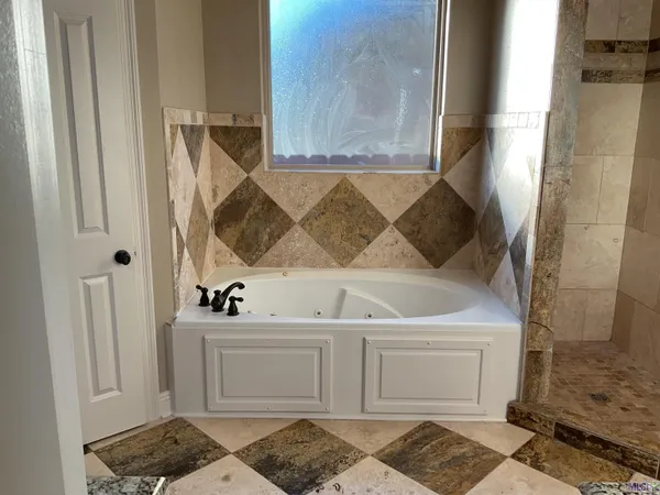 $696,000 | 21253 Waterfront E Drive, Maurepas, LA 70449