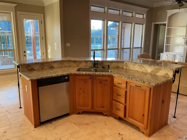 $696,000 | 21253 Waterfront E Drive, Maurepas, LA 70449