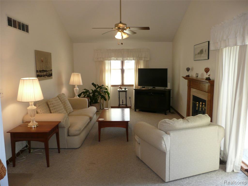 2388 Ava Howell, MI 48843 - Photo 10 of 31