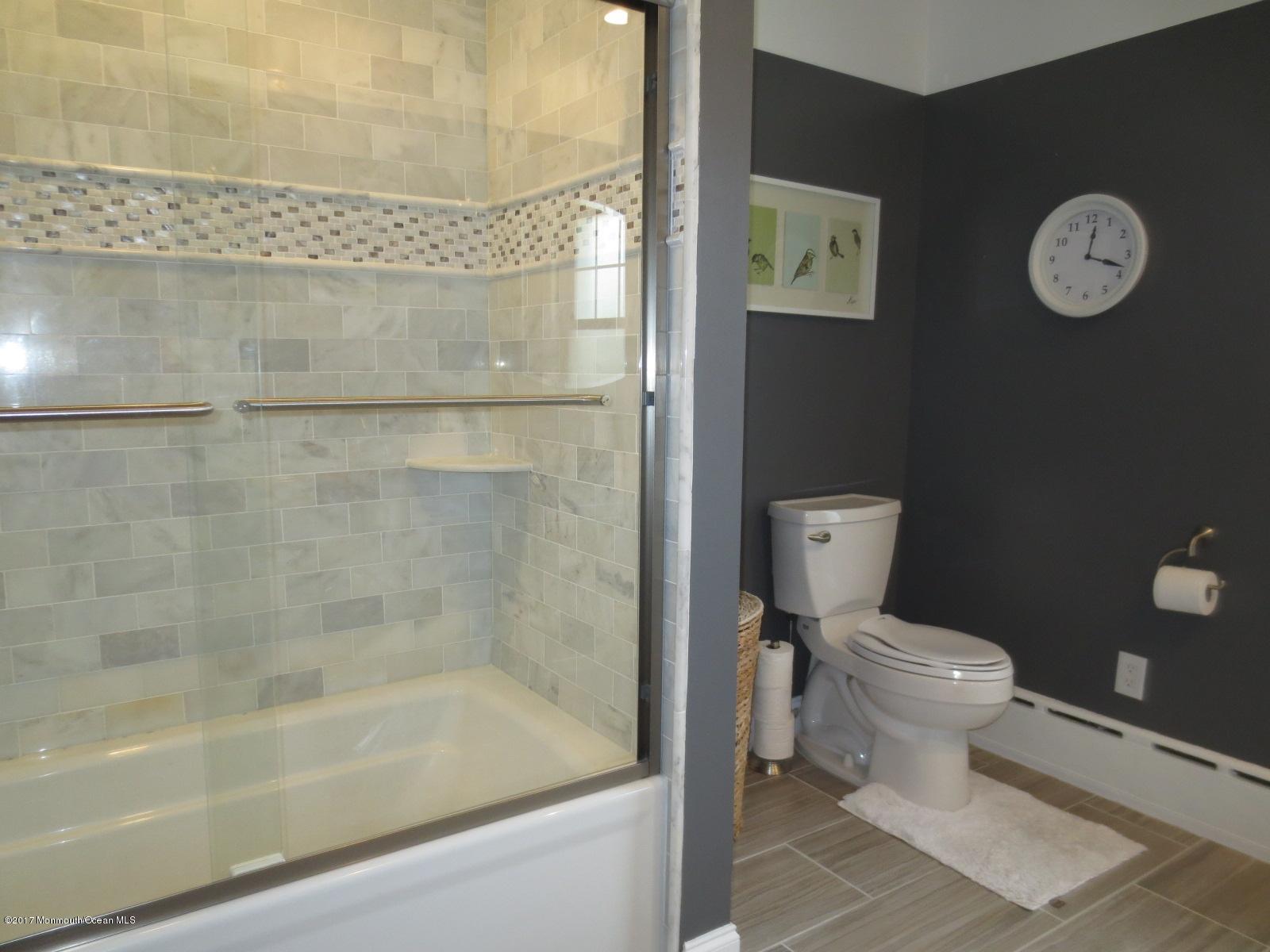 91 Aberdeen Road Matawan, NJ 07747 - Photo 6 of 6 Full Bath (3)