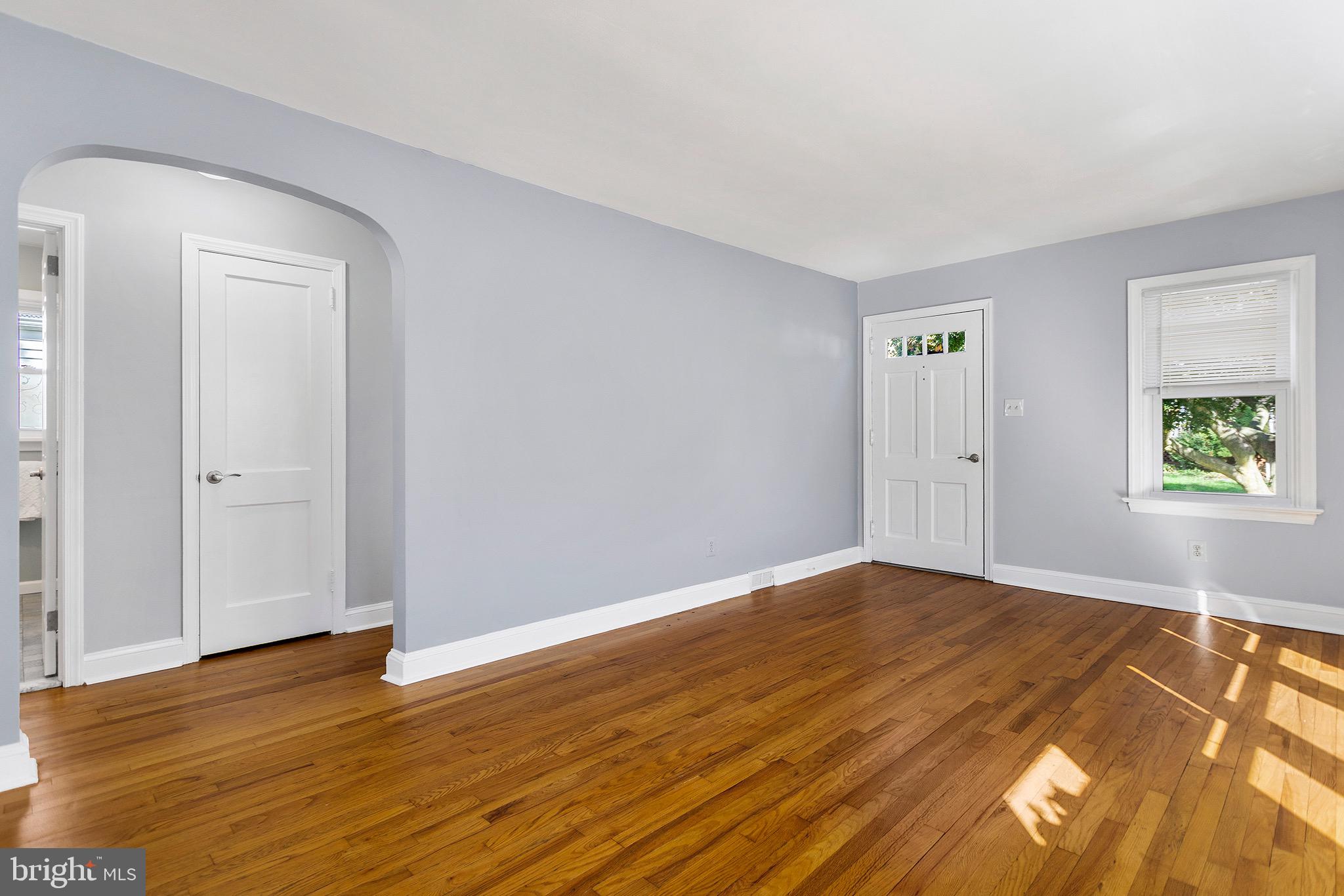 208 Walnut Road Wallingford, PA 19086 - Photo 4 of 20