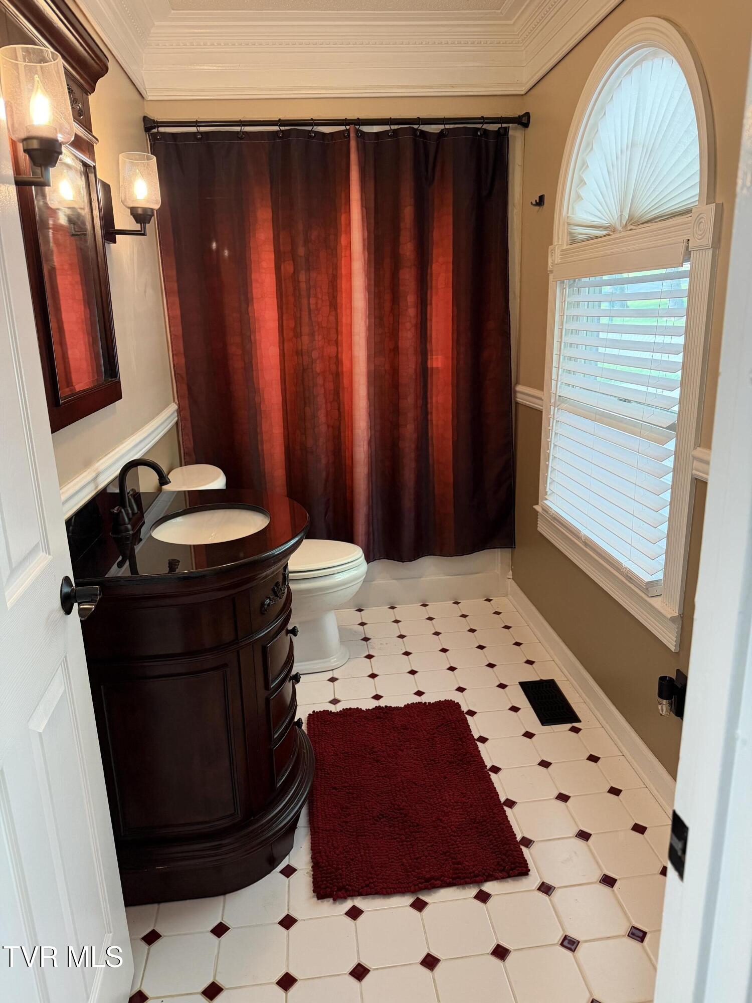 877 Summer Sound Road Piney Flats, TN 37686 - Photo 30 of 94 111