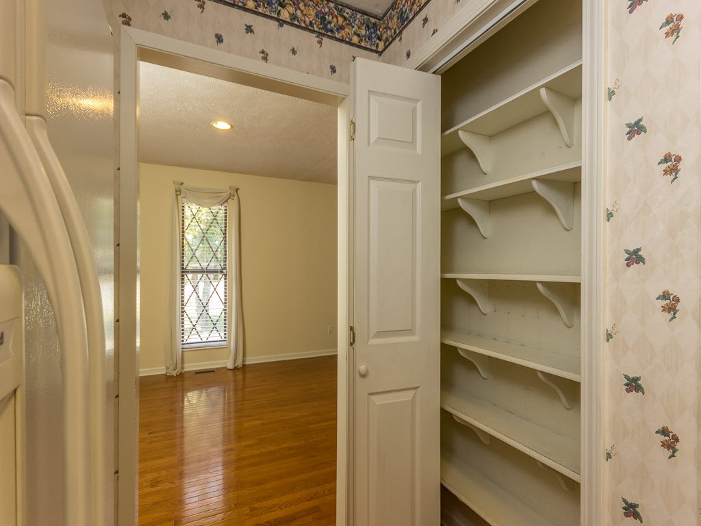 678 Noes Chapel Road Morristown, TN 37814 - Photo 11 of 31 Photo 11