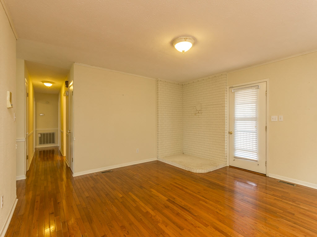 678 Noes Chapel Road Morristown, TN 37814 - Photo 8 of 31 Photo 8
