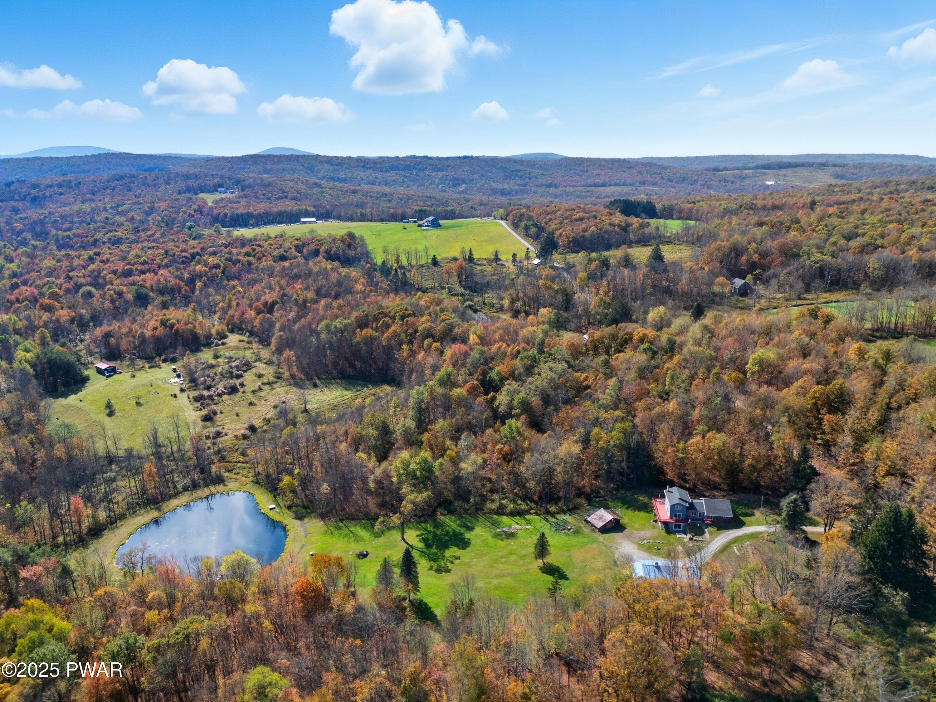 124 Rainbow Road Lakewood, PA 18439 - Photo 7 of 68