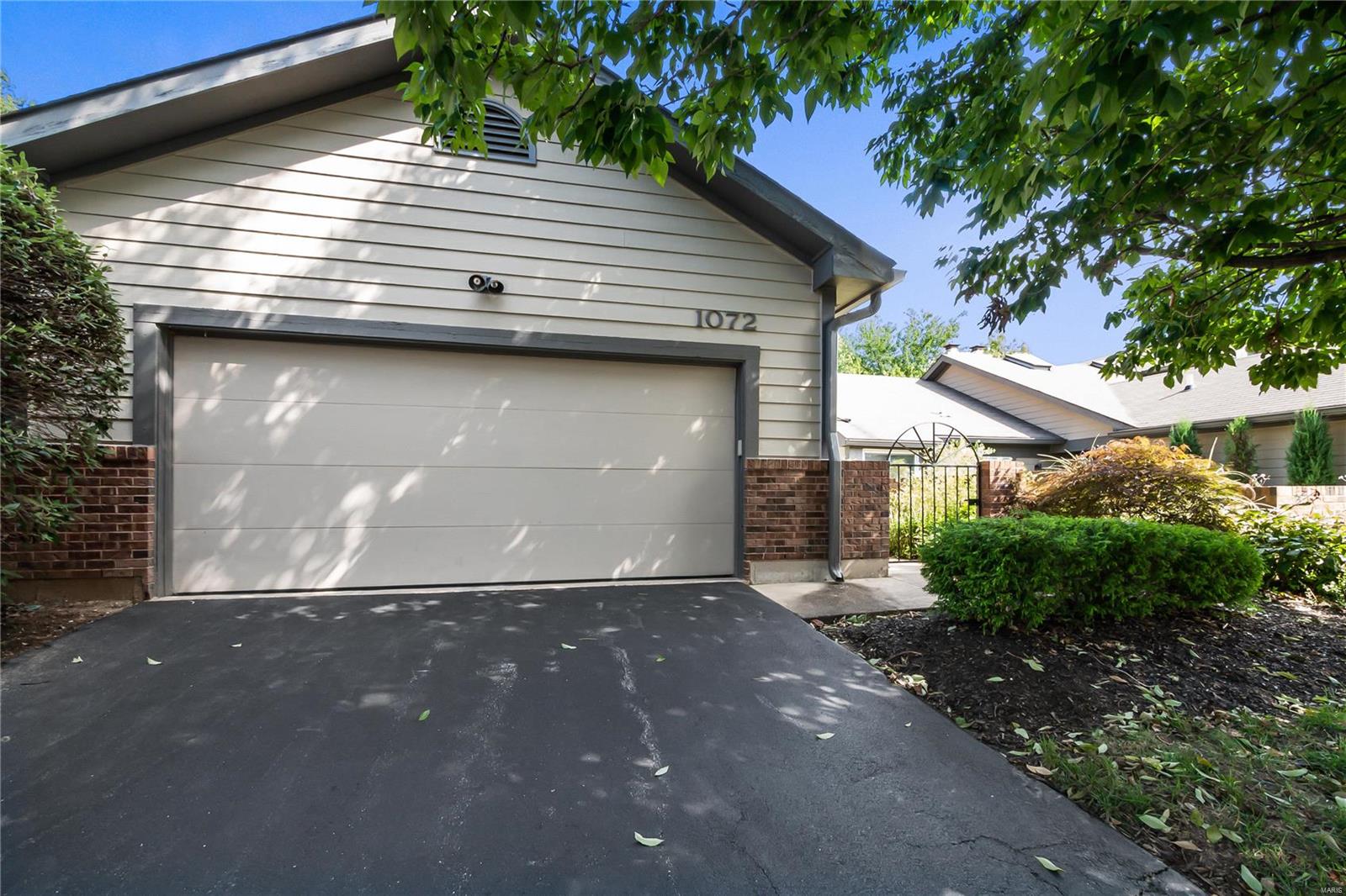 1072 North Spoede Road St. Louis, MO 63146 - Photo 2 of 33 Gallery Image 2