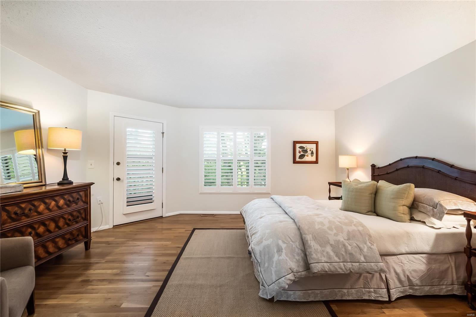 1072 North Spoede Road St. Louis, MO 63146 - Photo 16 of 33 Gallery Image 16