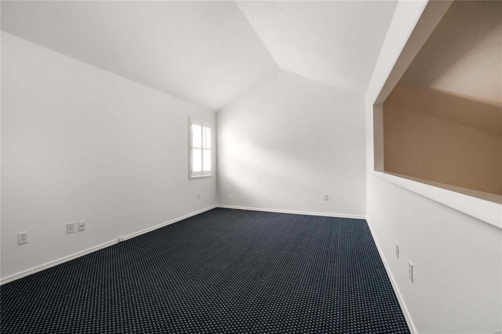 1072 North Spoede Road St. Louis, MO 63146 - Photo 21 of 33 Gallery Image 21